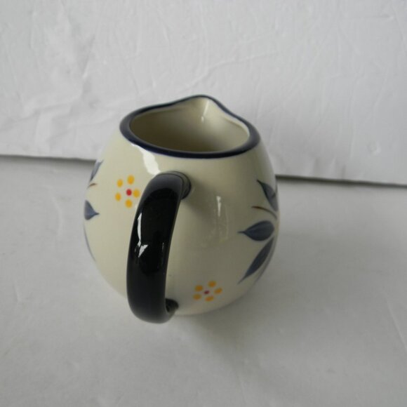 NEW TEMP-TATIONS OLD WORLD CONFETTI BLUE 10 OZ CREAMER KITCHEN HOME - Picture 3 of 4